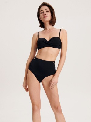 Reserved Beach panties with cut-outs Siyah | WRAH18537