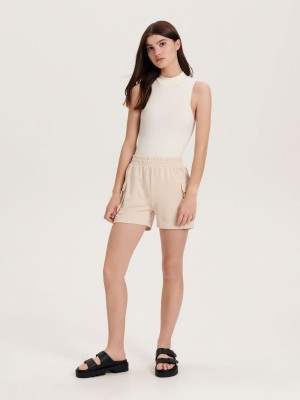 Reserved Cargo shorts Ivory | CVYO67930