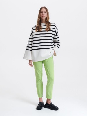 Reserved Cigarette trousers with belt Yeşil | GOFV50428