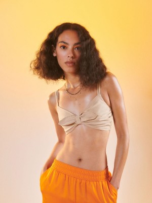 Reserved Crop top with tie detail Bej Rengi | TVJR46751