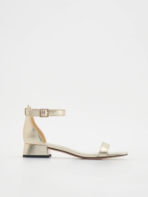 Reserved Düz sandals Golden | MLOU28679