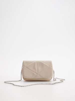 Reserved Handbag with a chain Ivory | IUVQ24195