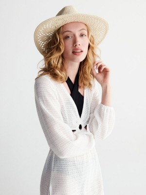 Reserved Hat with decorative shells Ivory | FMWB49258