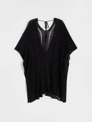 Reserved Ladies` poncho Czarny | MGDT13584