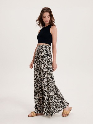 Reserved Loose palazzo trousers Ivory | CTZA84709