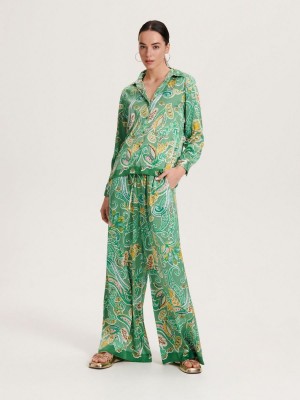 Reserved Patterned palazzo trousers Yeşil | PGMD96358