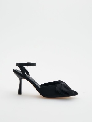 Reserved Pumps with bow detail Siyah | GMBV42097
