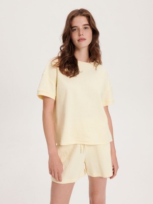 Reserved Regular fit T-shirt Ivory | LHTP53249