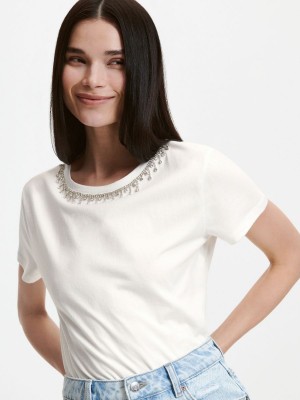 Reserved Regular fit T-shirt with decorative detailing Ivory | CWXF96805