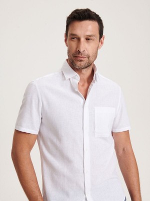 Reserved Regular fit shirt with linen blend Beyaz | DOXS51729