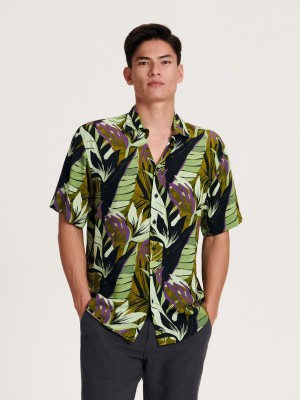 Reserved Regular fit viscose shirt Yeşil | BGWM13095