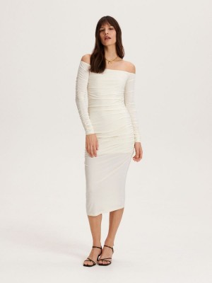 Reserved Ruched midi dress Ivory | WQNM74591