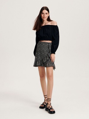 Reserved Ruffle mini skirt Siyah | ILZH73210