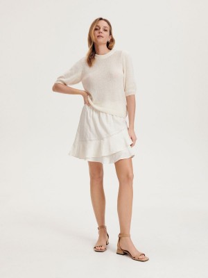 Reserved Ruffle skirt Ivory | VFDY21350