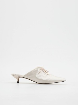 Reserved Satin pumps Ivory | JHSN09364