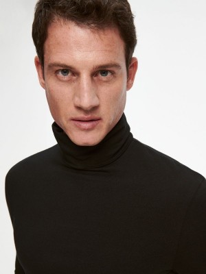 Reserved Slim fit turtleneck sweatshirt Siyah | VMHO81290