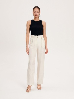 Reserved Tencel™ Lyocell trousers Ivory | KUWG98560