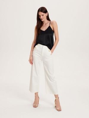 Reserved Trousers with decorative buttons Ivory | OQWB74205