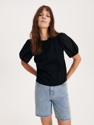 Reserved T-shirt with puff sleeves Siyah | MBFR79045