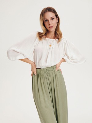 Reserved Viscose rich top Ivory | KTMB56140