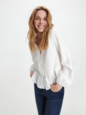 Reserved Viscose rich top Ivory | NKRZ75361