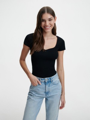 Reserved Viscose rich top Siyah | FNQG48729