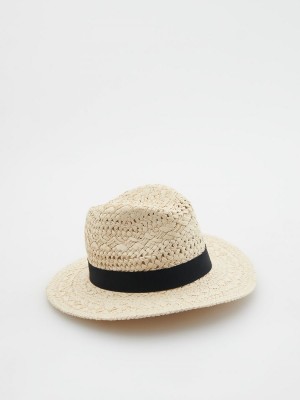 Reserved Woven hat Ivory | NRPX39217